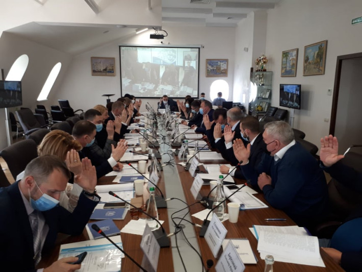 ​На виїзному засіданні Рада суддів України розглянула низку організаційних та фінансових питань