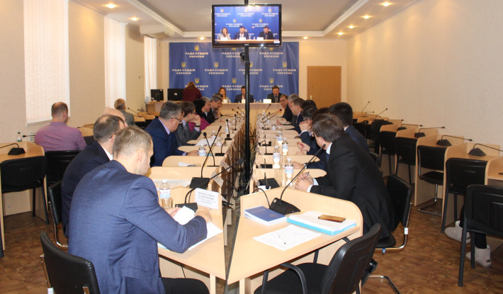 Розпочалося засідання Ради суддів України