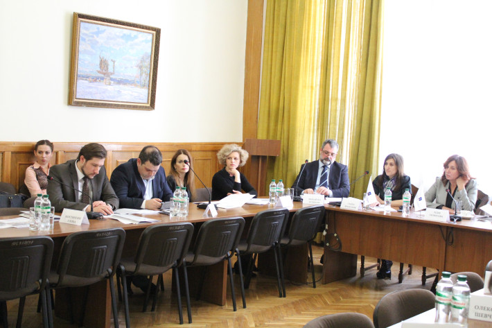 Відбувся круглий стіл з питань незалежності судової влади в Україні