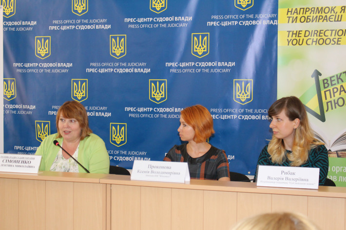 Голова Ради суддів України Валентина Сімоненко привітала слухачів програми 
