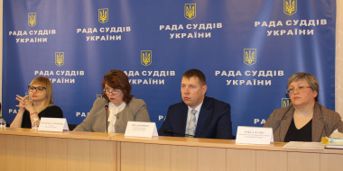 Рада суддів України роз'яснила, як отримуватимуть суддівську винагороду судді, у яких спливе строк прикріплення
