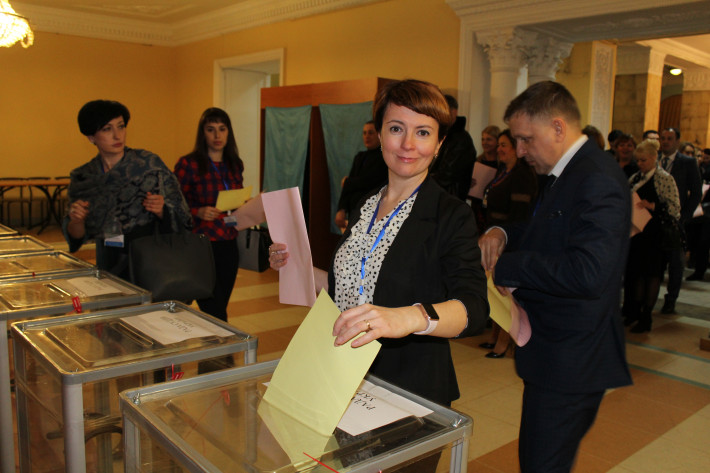 Делегати з'їзду почали голосування за кандидатів до складу ВРП та двох членів РСУ
